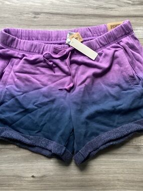 PINK Victoria's Secret boy shorts size M(NWT) ~FIRM, NO OFFERS~
